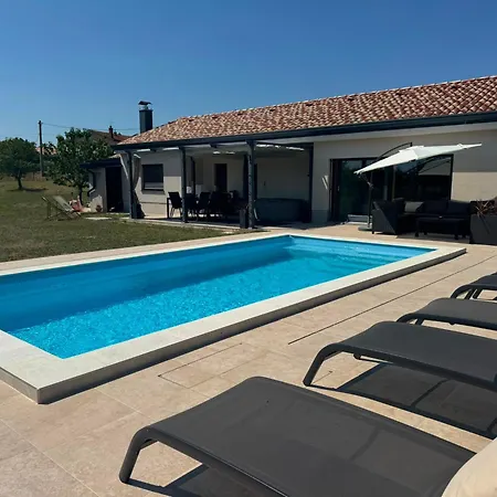 Capo House Gracisce